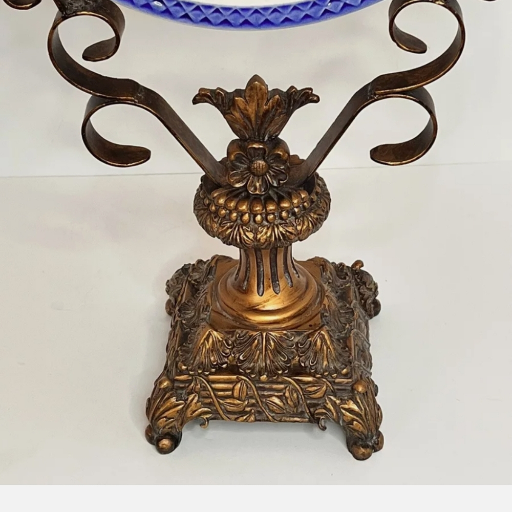 Plate  Stand